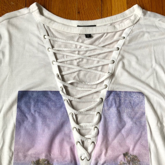 Express graphic top - Picture 3 of 5